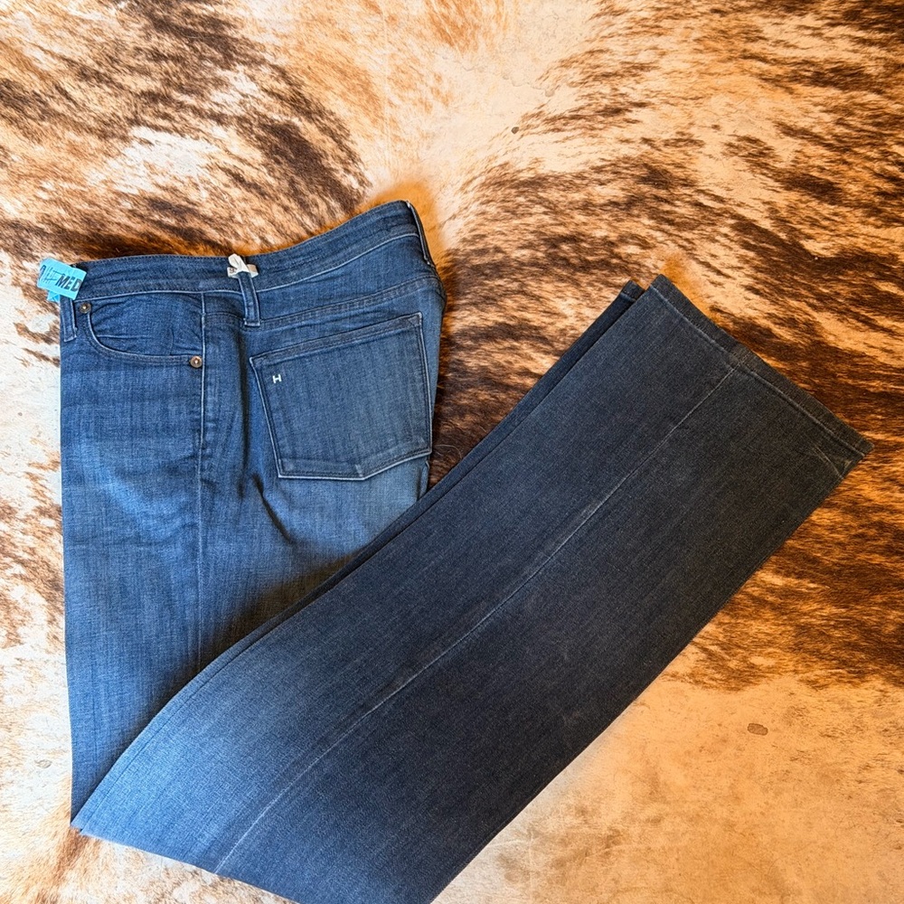 Haala Denim- Venice 28 x38 BootCut Women’s Jeans in Medium-Dark Blue